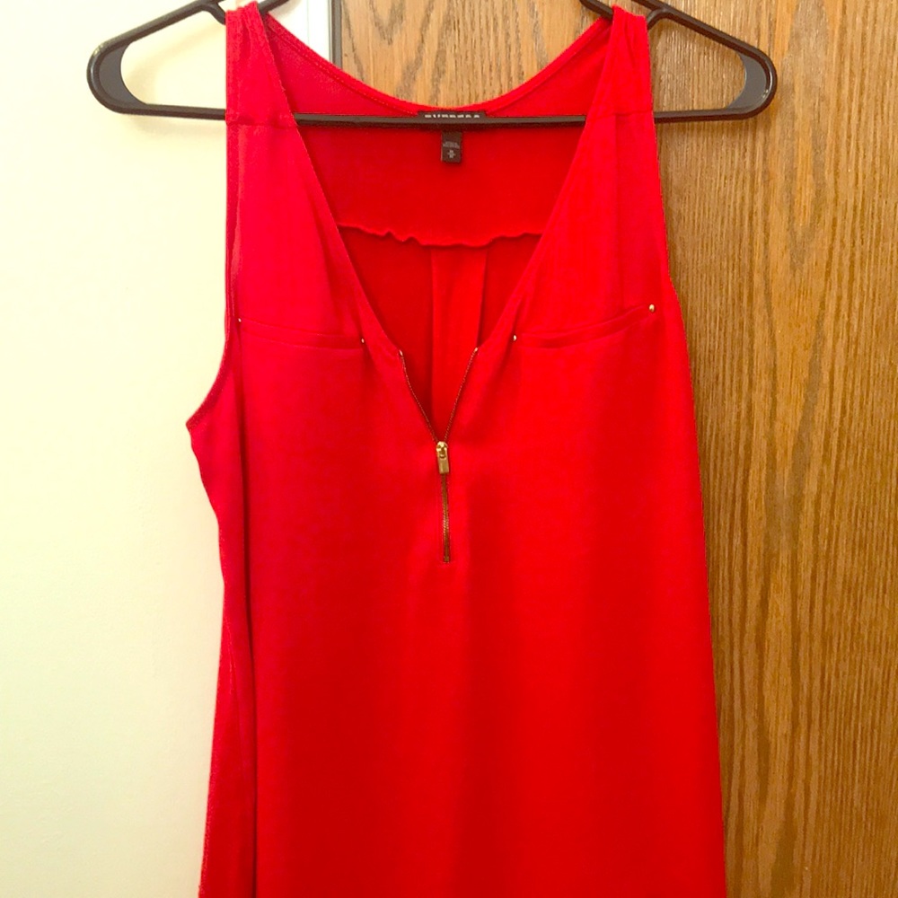 Express piped zip front tank